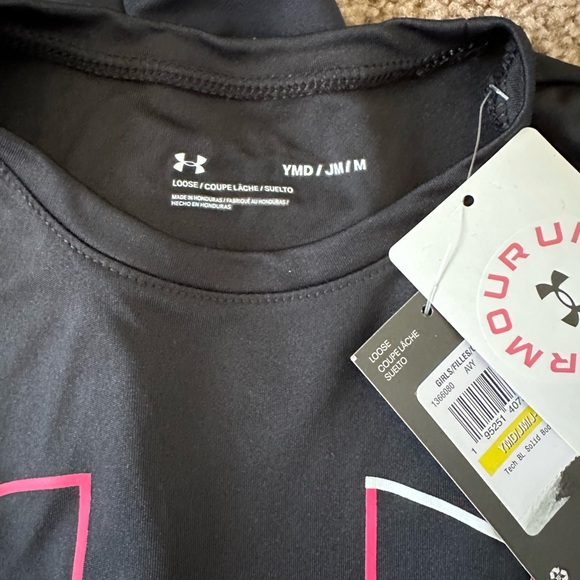 Girls Under Armour Black and Blue T-Shirts and long sleeve cold gear size Medium - Picture 2 of 2